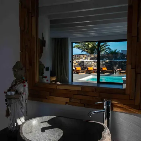 By The Sea Villa Mala