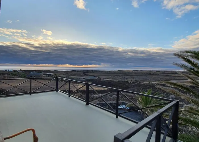 Villa By The Sea *